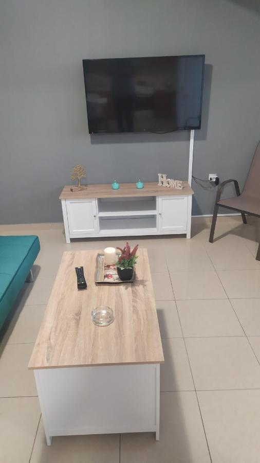 Mama Marina Apartement Near To The Airport Andimáhia Kültér fotó
